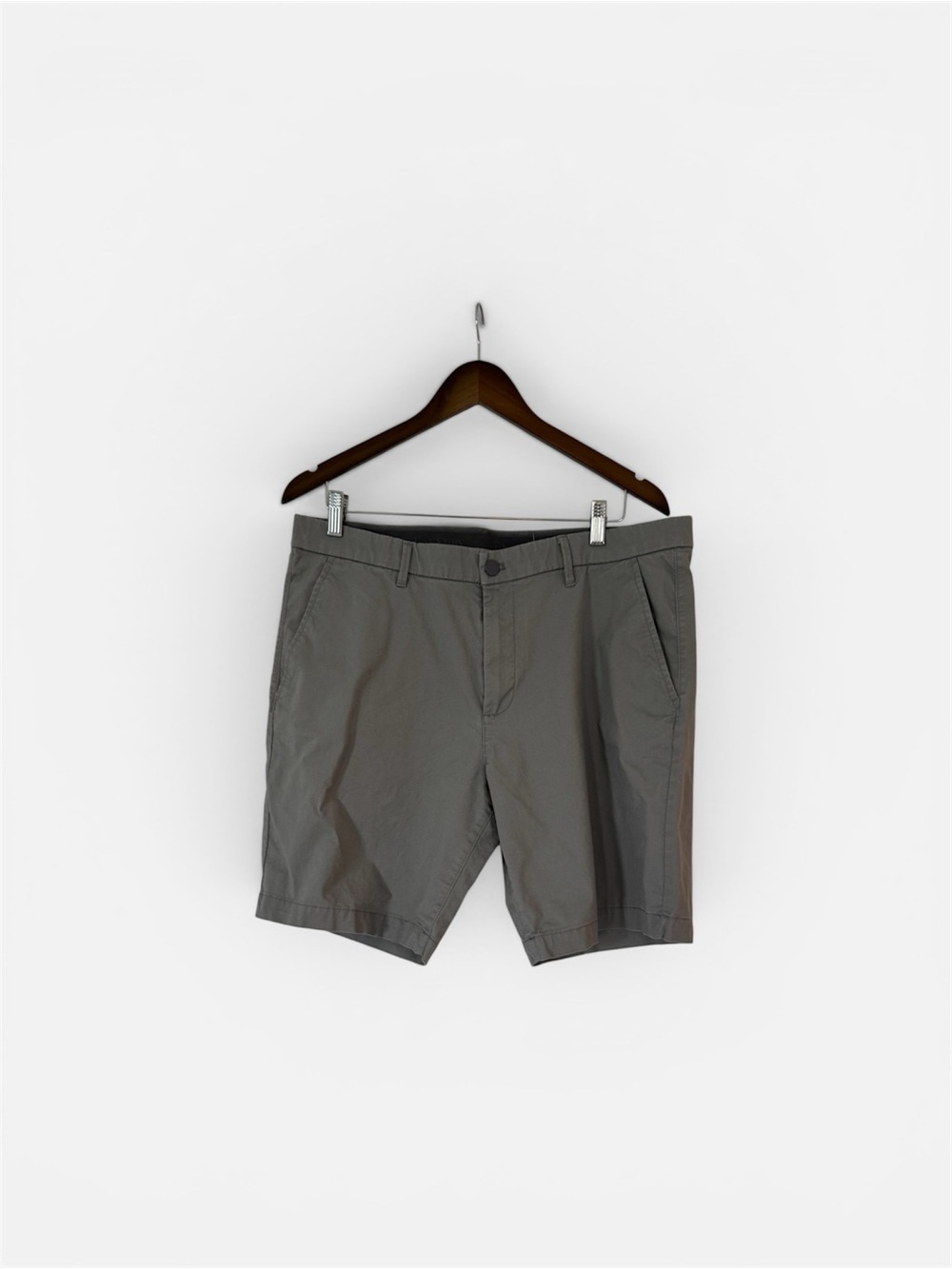 English Laundry Men's Flat-Front Shorts in Gray